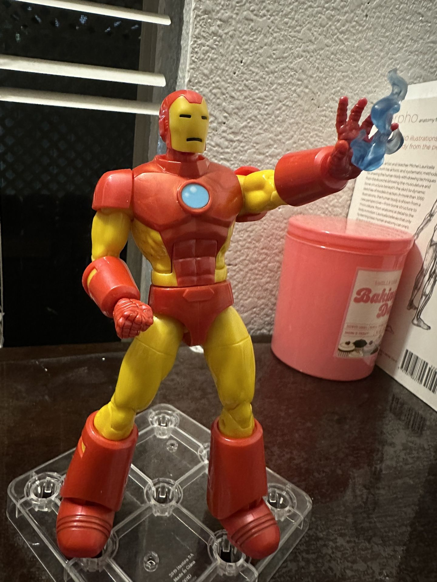 Marvel Legends Iron Man Model 09