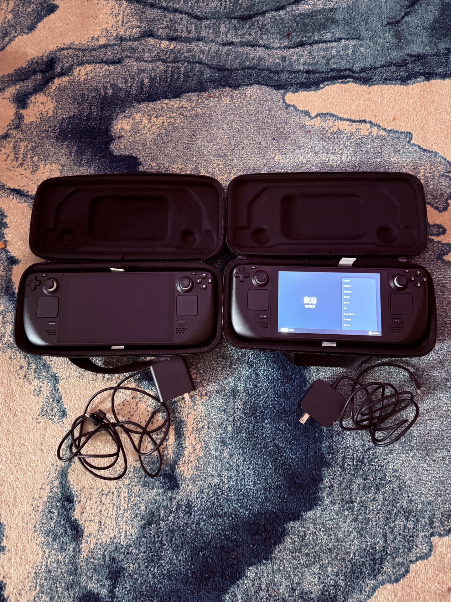 2 Steam Decks 64GB + 246GB LCD Model