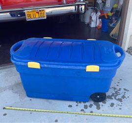 Very Large ‘RUBBERMAID’ STORAGE TUB - Deal!