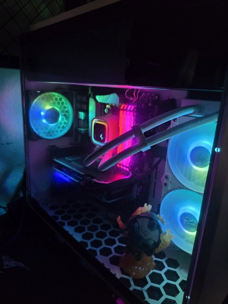 Gaming PC WITH Keybaord And Monitor