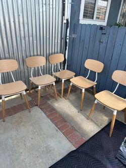 Chairs metal and wood Used in good condition Prices for each one I have 5 available currently Pick up in Sun Valley Cash only