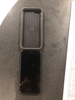 iPhone 7 32g unlocked with otter box cover
