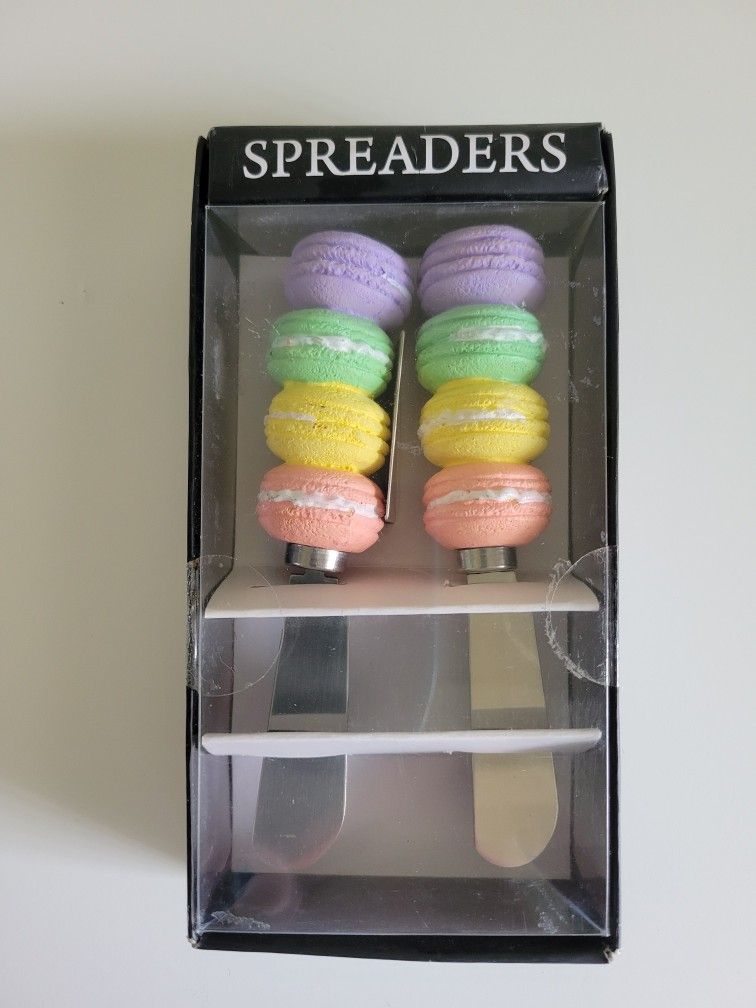 Macaron Spreaders