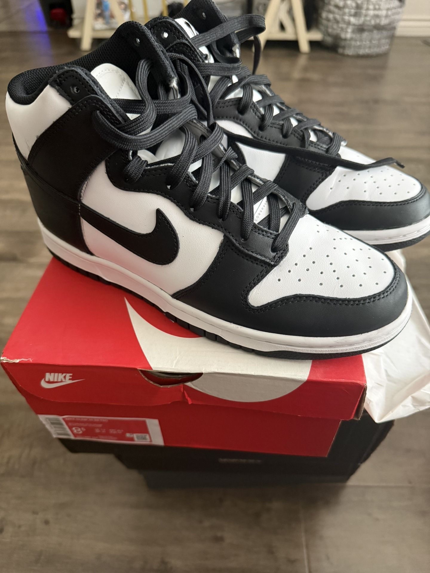 Nike Dunks Hi Retro Pandas