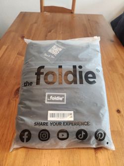 NEW The Foldie Foldable Travel Bag - 40L Weekender Bag with Multiple Pockets - Carry On Expendable - Black (SE San Diego)