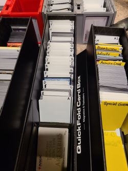 Magic The Gathering: LOTS of Magic the Gathering cards. Trying to sell everything as lot.