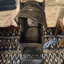 Cat/Dog Stroller