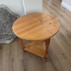 Solid Wood round end table