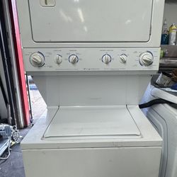 Frigidaire Stackable Gas Great Working Conditions