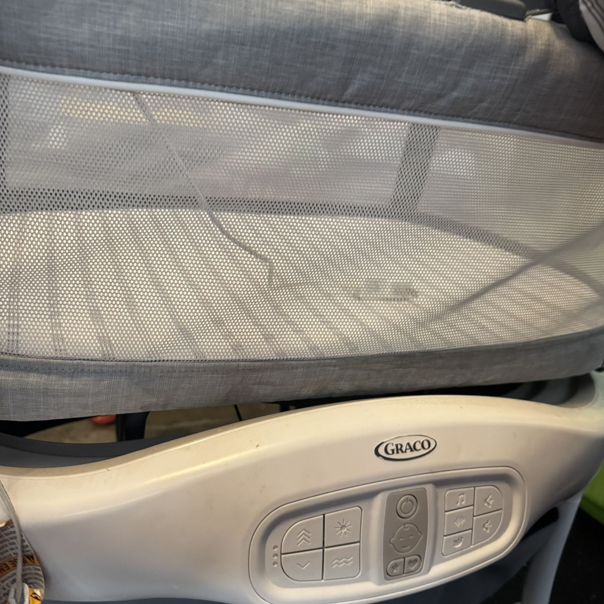 Baby Graco Bassinet