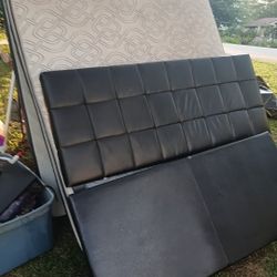 Queen Bed With Mattress And Boxspring And Side Table Black