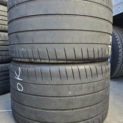 (2) 325 30 19 Michelin Tires 