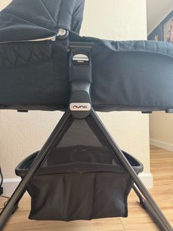 Nuna bassinet