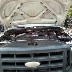 2007 Ford F450 Super Duty Super Cab 6.0 Diesel Power stroke Engine/Tranny