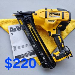$220 NEW Dewalt 15ga FINISH NAILER 20-Volt (TOOL-ONLY) 15-Gauge angled 
Model DCN650B