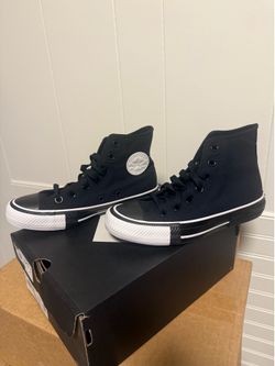 Converse Chuck Taylor All Star High-Top Sneakers Women's 5.5 New with Box