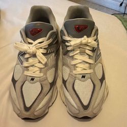 New balance rain cloud Gray size 10 men’s slightly used good condition