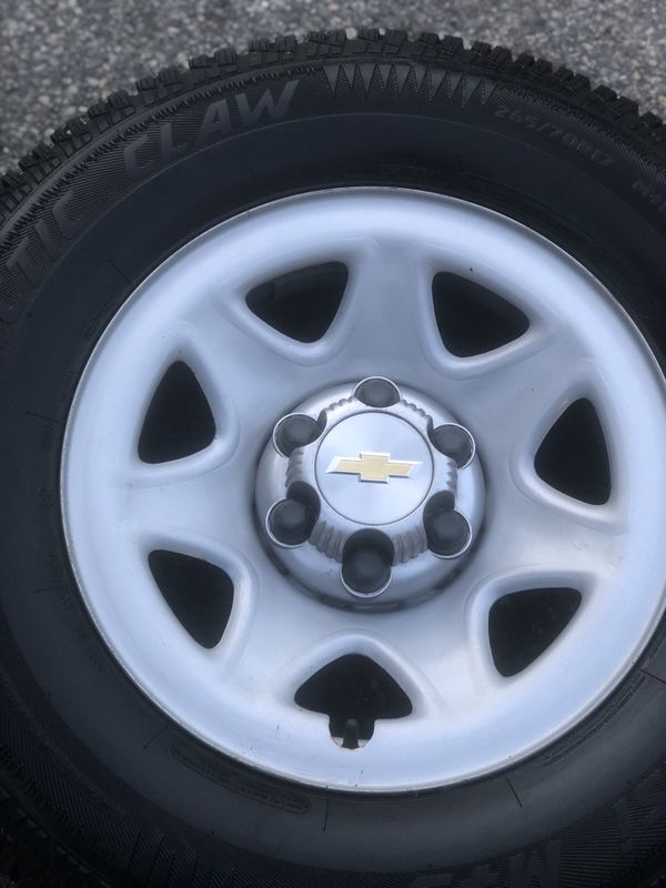 6 lug Chevy Silverado gmc 17 inch rim set for Sale in Shelton, CT OfferUp