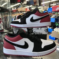 Air Jordan 1 Low SE Black Toe