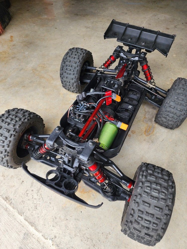 Arrma Outcast 1/5 