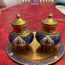 Vintage Brass Enamel Salt&Pepper Shakes With Tray(Set)