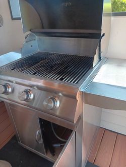 Blaze gas barbecue grill retail $1200