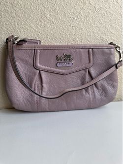 Coach 💜Lavender Purple Purse Wristlet Handbag