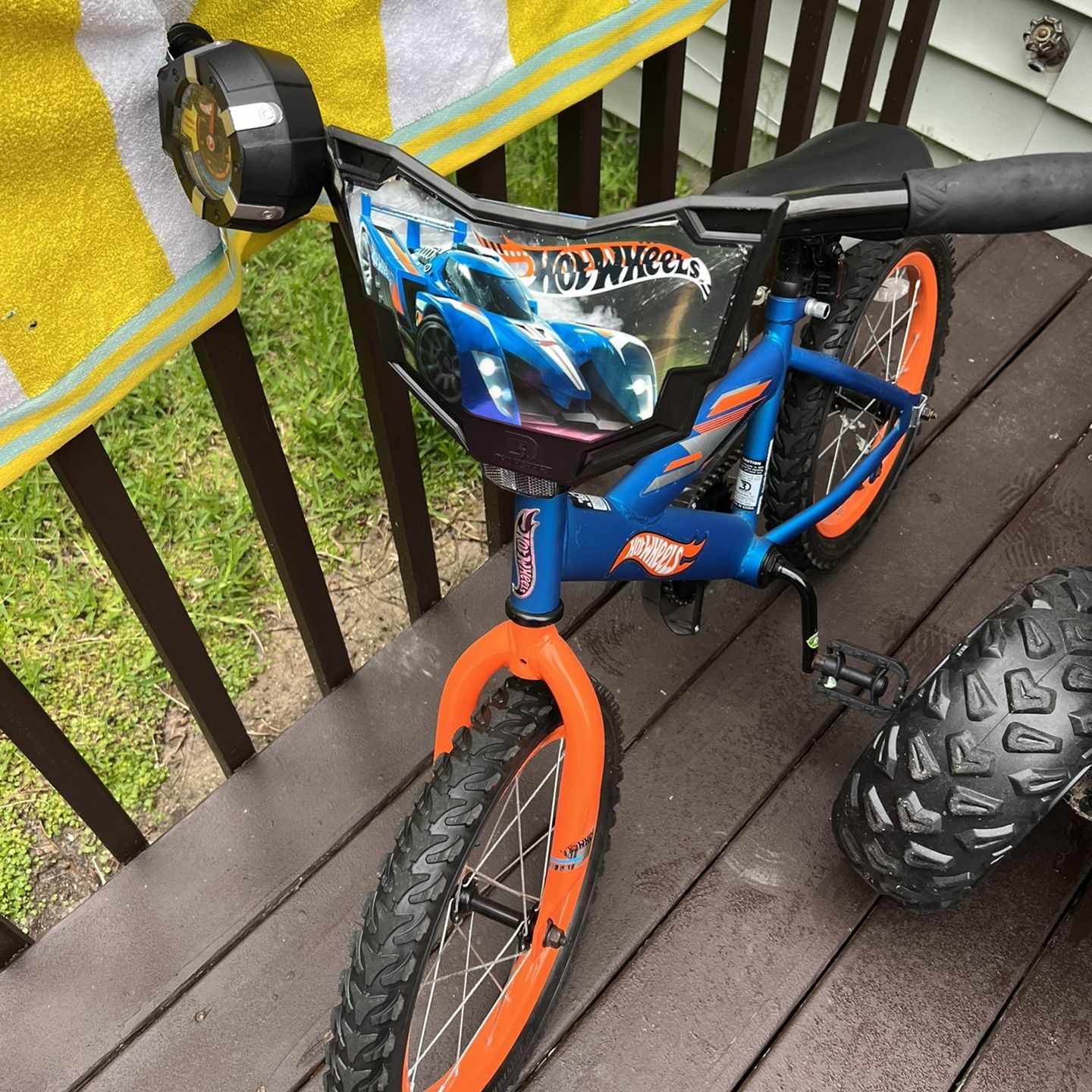 Hot wheels best sale kids bike