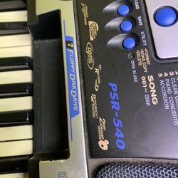 Yamaha Psr 540