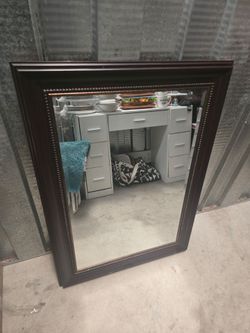 Dark brown Mirror