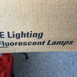 Case Of 36 F28T8/SP35/UMX/ECO Fluorescent Lights 