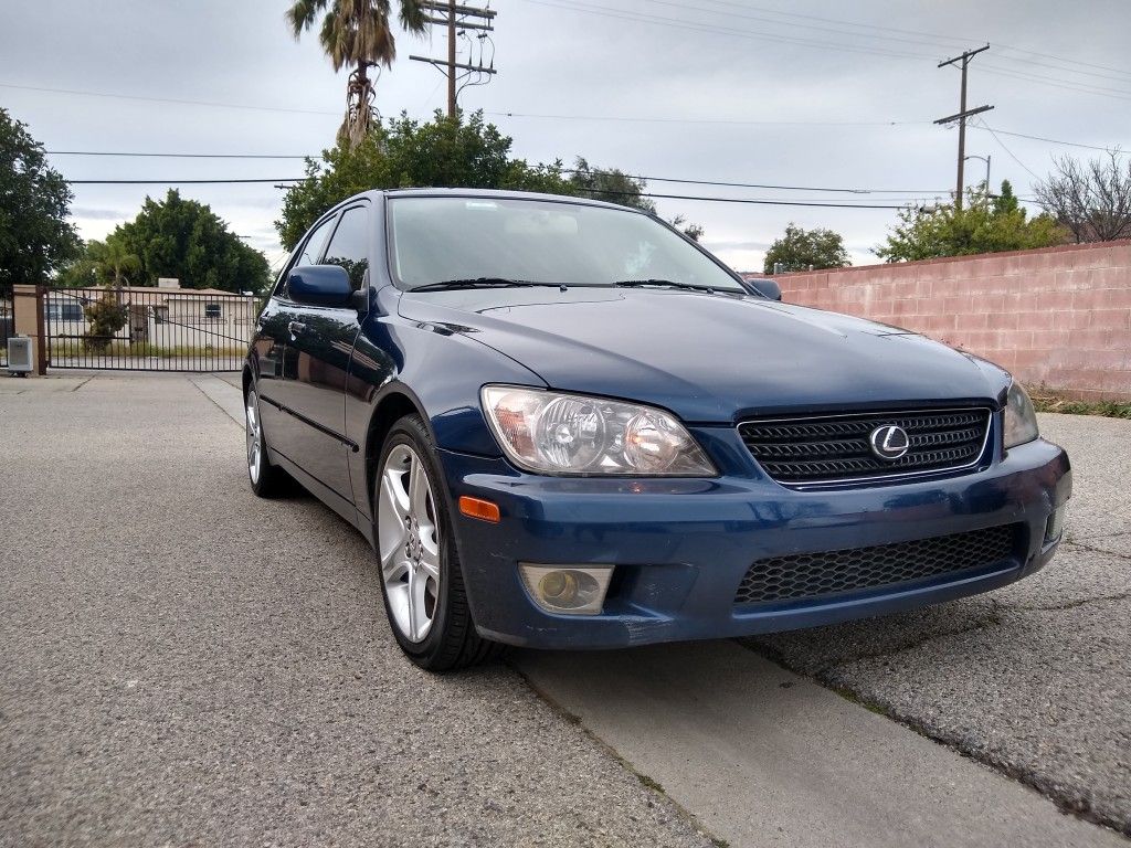 2005 Lexus IS 300 for Sale in Los Angeles, CA OfferUp