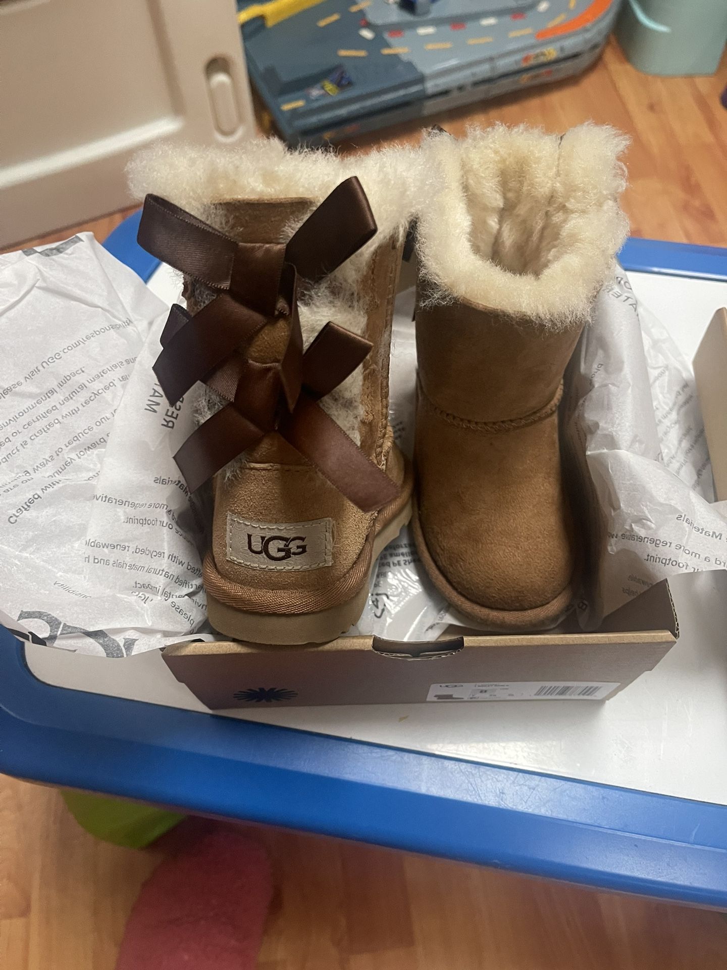 2pair Size 8 Girls Uggs