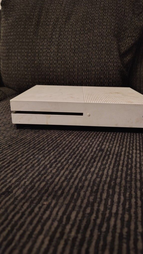 Xbox One S