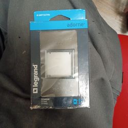 Adorne Light Plate Titanium