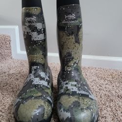 bassdash hunting camo boots size 14 rubber fishing work