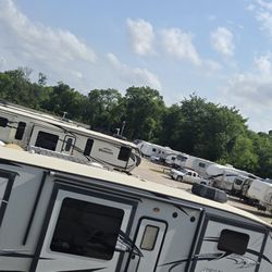 Se Reparan Trailas Techos Piso  Carpetat Sercas Y Pintu