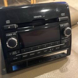 STEREO TOYOTA TACOMA 2012/2016 LIKE NEW PERFECT CONDITION $100 SERIOUS BUYERS PLEASE