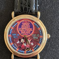Disney Artist MAIN STREET ELECTRICAL PARADE FAREWELL SEASON 1 Disney Artist Watches & Artwork New never use they made 100 watches only. No b