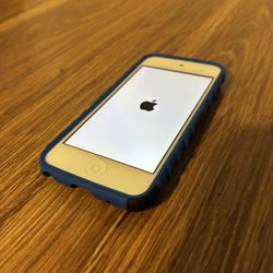 Blue iPod Touch (7th Gen) 32 Gig