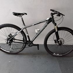 BICYCLE TREK 9 SPEED SIZE 29 BRAND NEW 