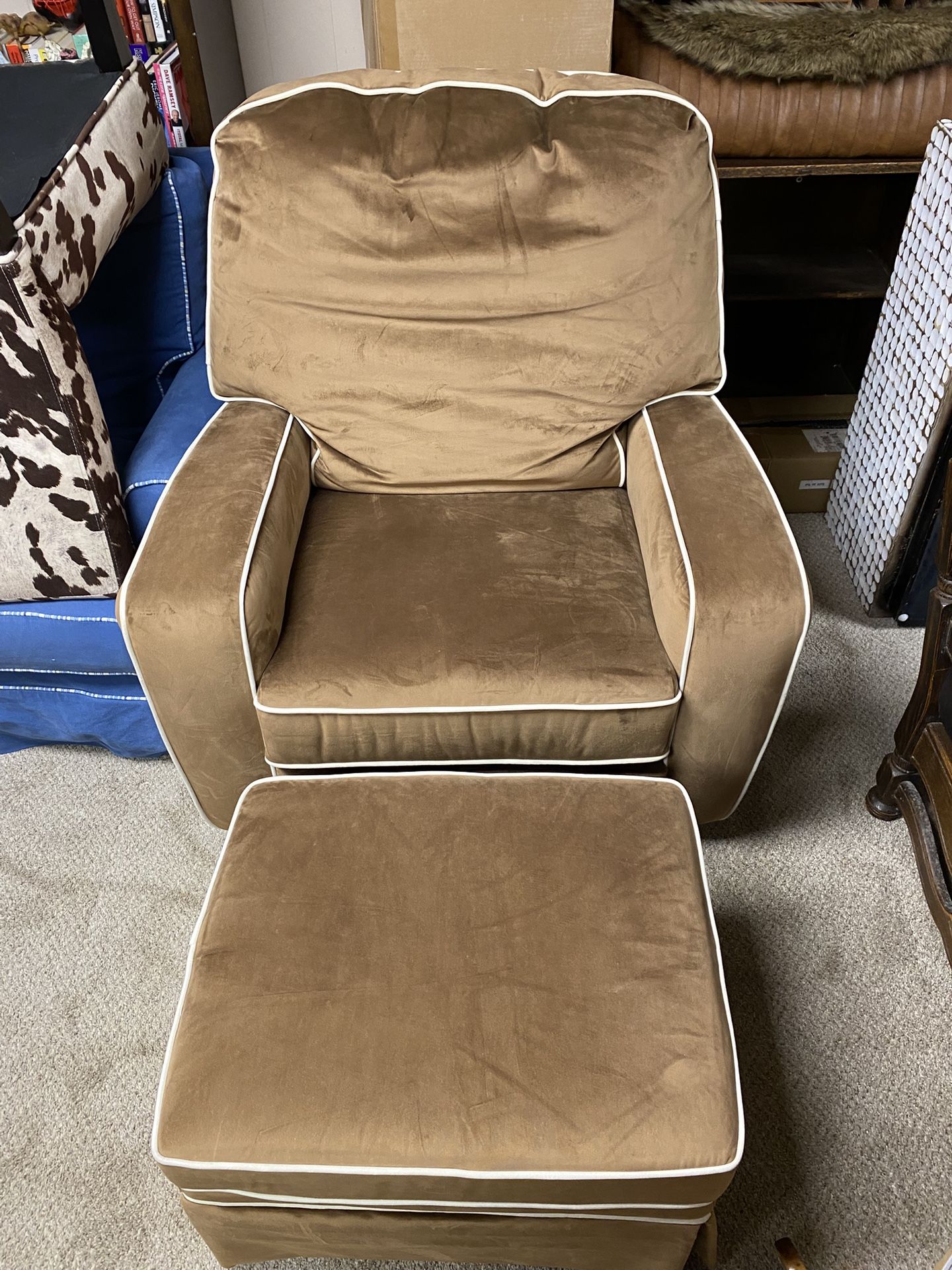 Rocking chair with ottoman