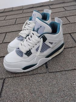 Jordan 4s