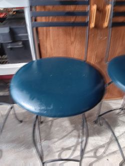 Metal/wrought iron padded bar chairs