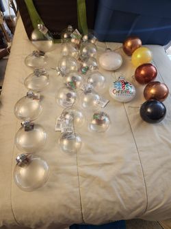 ALL ORNAMENTS  $1 EACH ALL NEW  6 Clear & 2 Painted  Oval Shape & 13 Clear  & 5 Painted  Balls