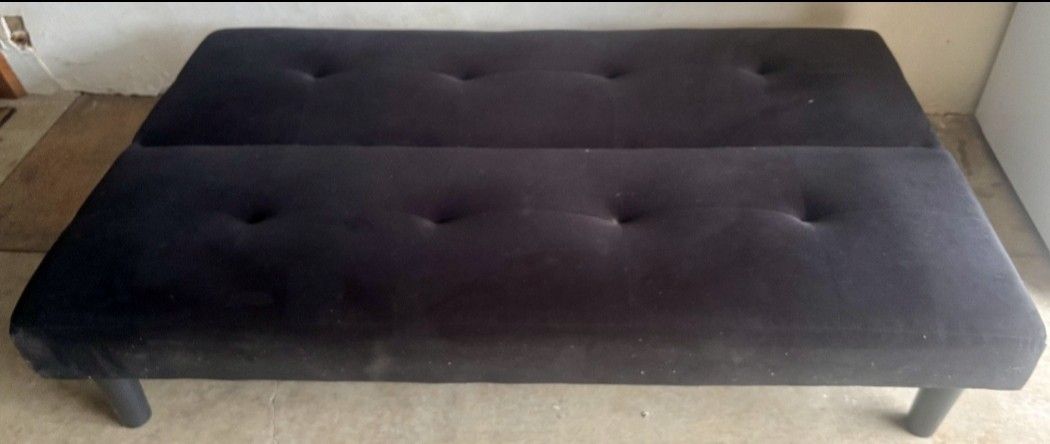 Black Tuft Futon