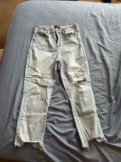 FASHION NOVA ripped jeans