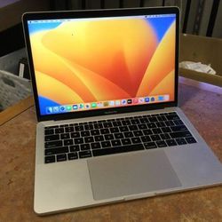 Apple MacBook Pro 13" Mid 2017 i7 16gb 512gb SSD

