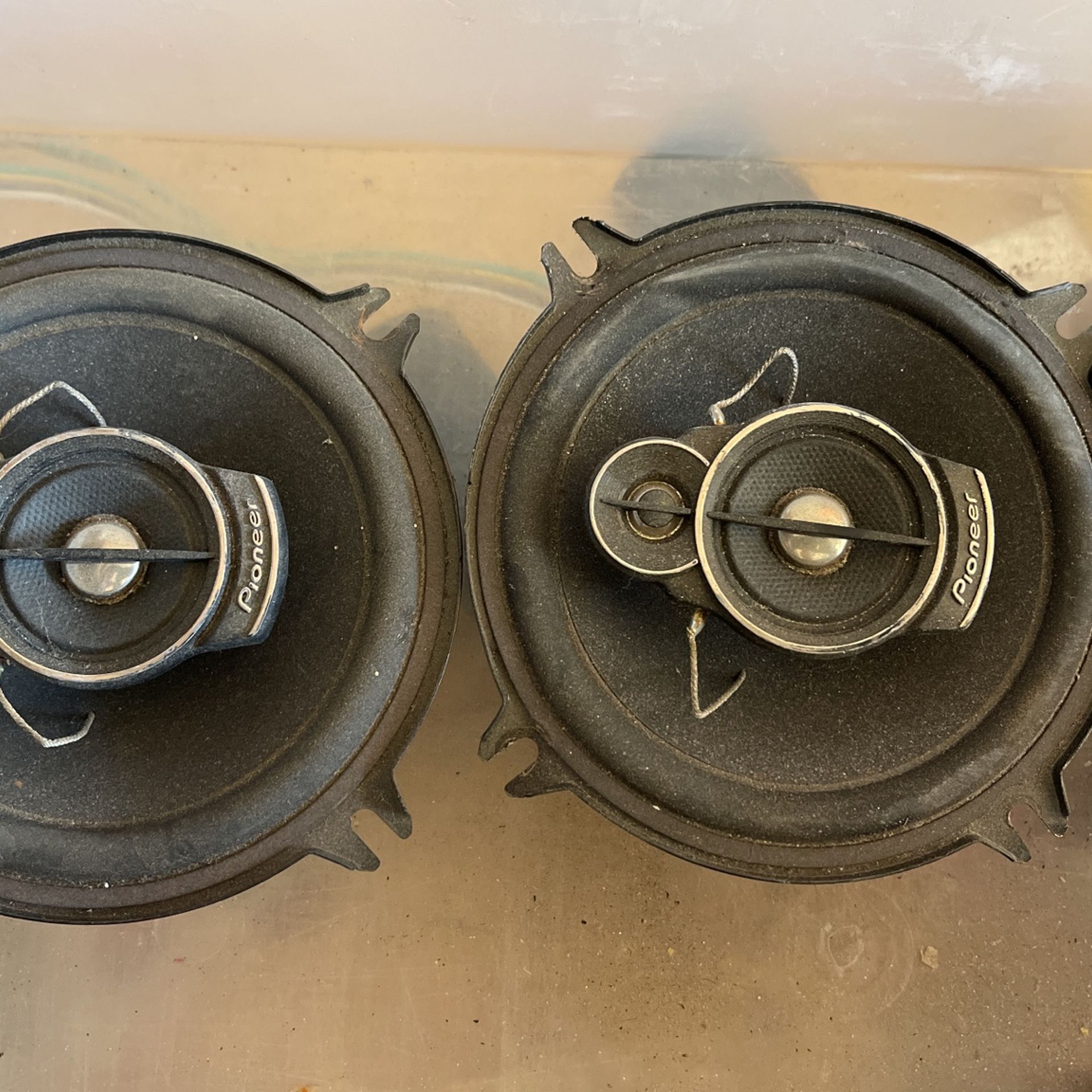(2) Pioneer 5inch Speaker