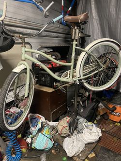 Huffy Beach Cruiser Bike It Rides Very Smooth